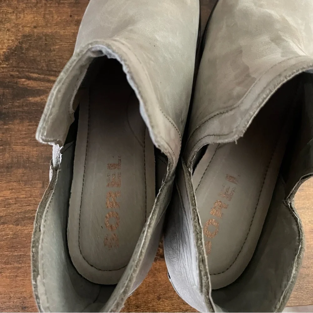 Sorel Lolla II Cutout Ankle Boot NWOT Suede 10.5 Sage Waterproof - Picture 6 of 8